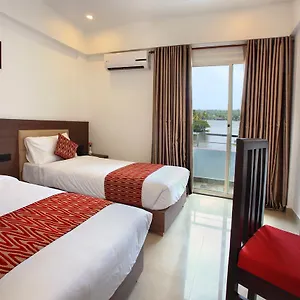 Resort Trium India